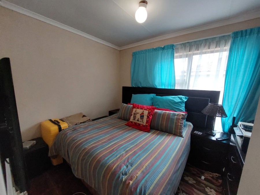 To Let 3 Bedroom Property for Rent in Vista Park Free State